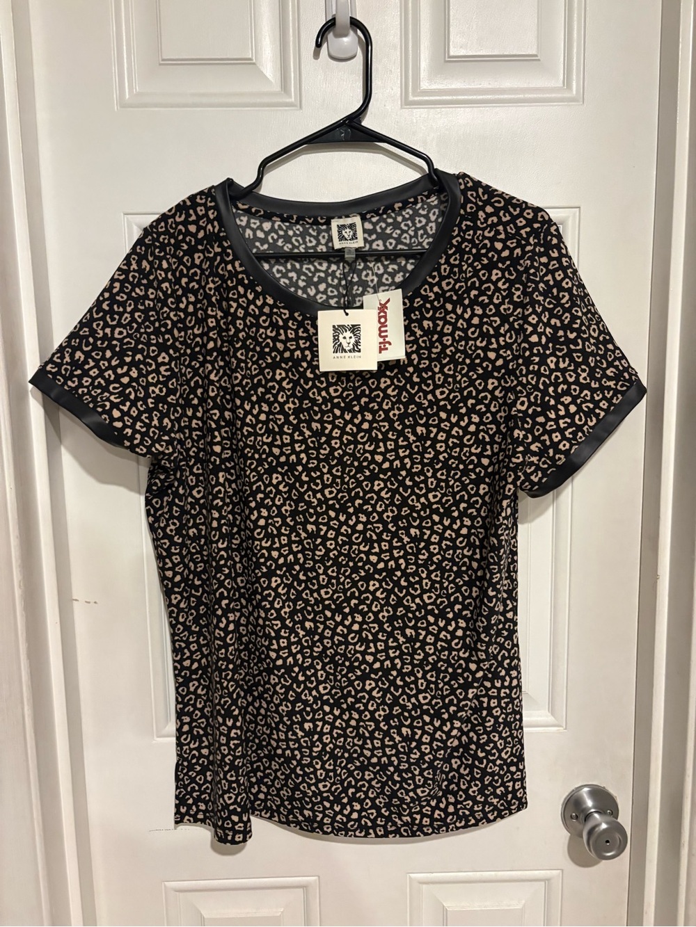 Anne Klein  Black & Tan Leopard Print Short Sleeve with  Top- New W/tags Sz XL